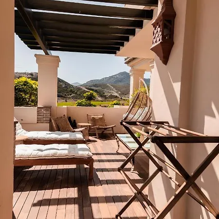 Capanes De Golf Luxury Benahavís