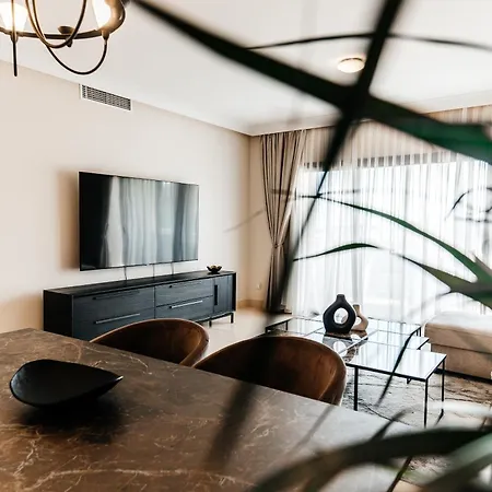 Capanes De Golf Luxury Apartment *